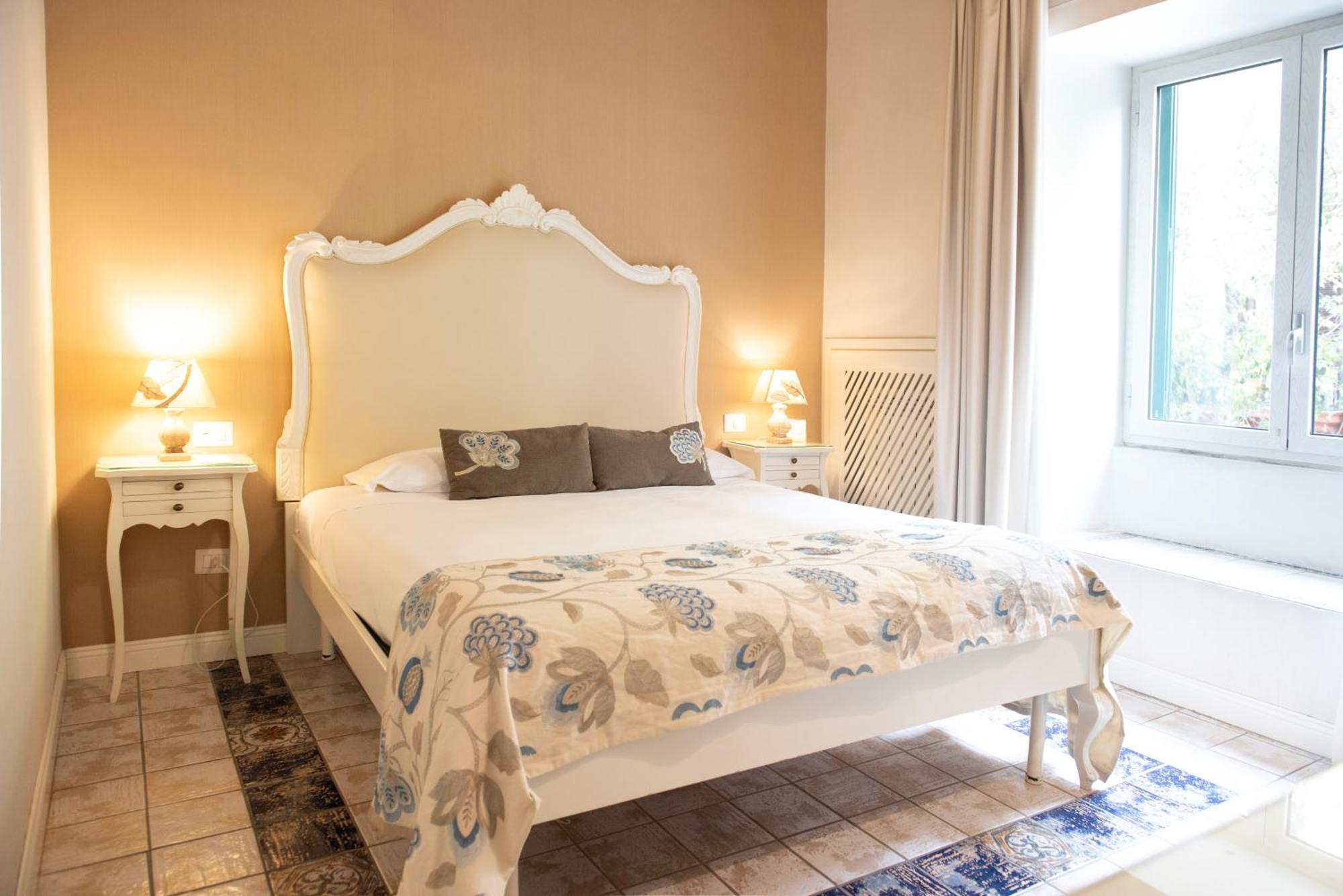Certosa Suite Наполи Екстериор снимка