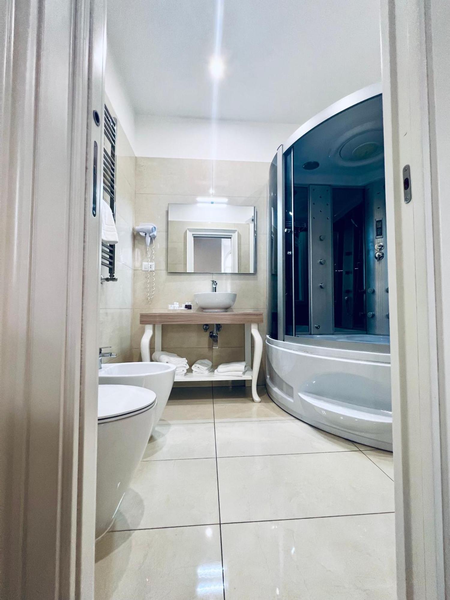 Certosa Suite Наполи Екстериор снимка