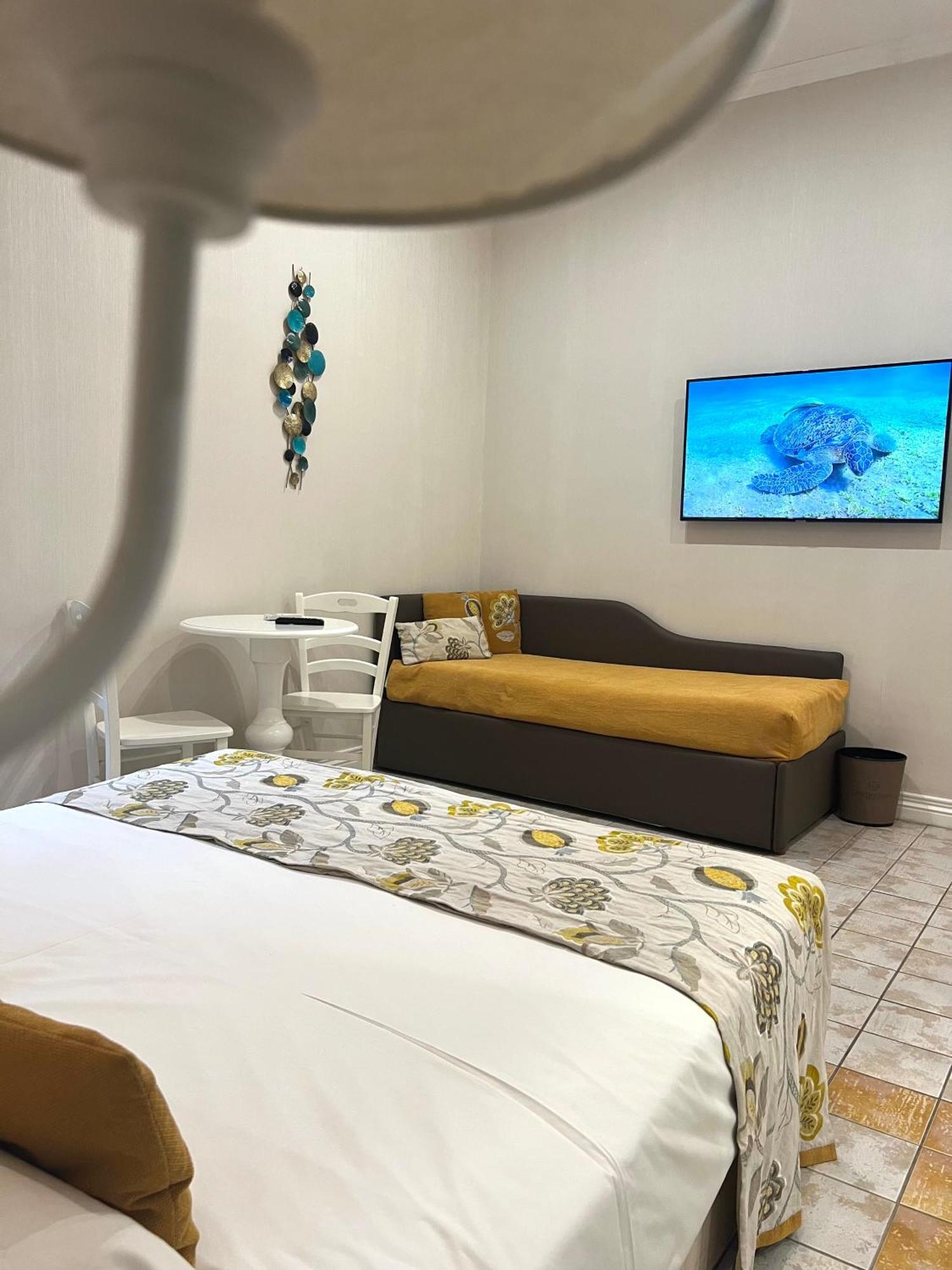 Certosa Suite Наполи Екстериор снимка