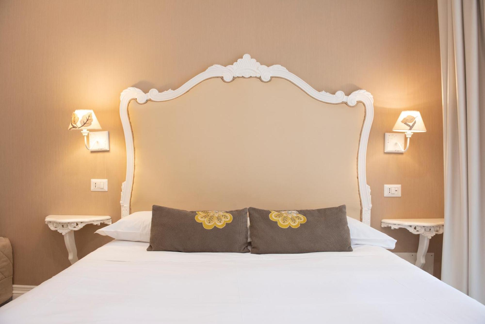 Certosa Suite Наполи Екстериор снимка