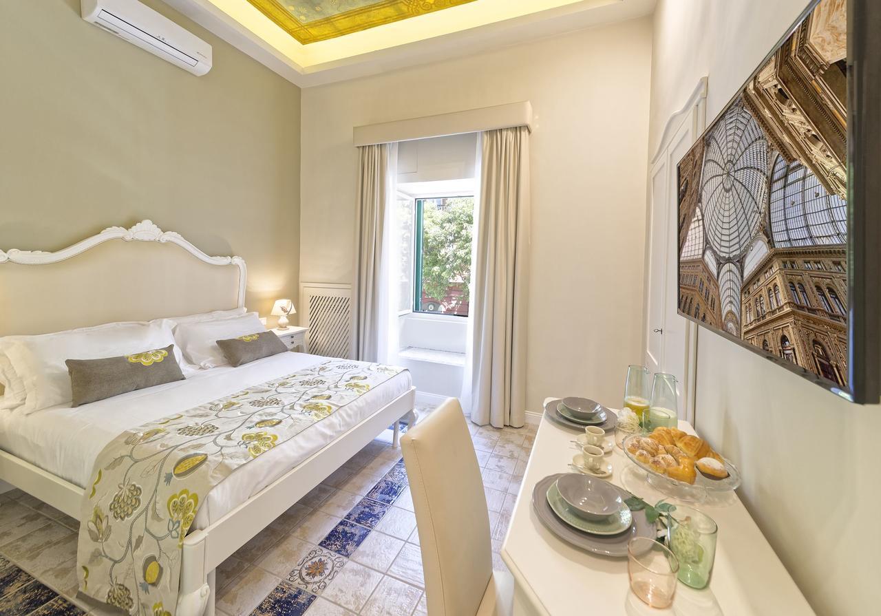 Certosa Suite Наполи Екстериор снимка